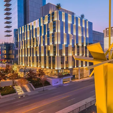 Hall Arts Hotel Dallas, Curio Collection By Hilton